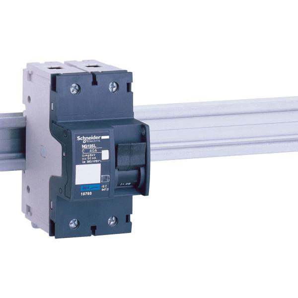 Photo Multi9 NG125L - disjoncteur modulaire - 2P - 32A - courbe C | Ref : 18792