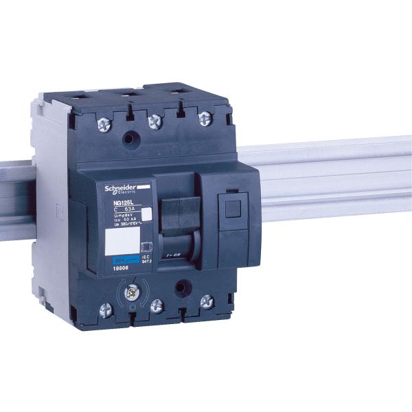 Photo Multi9 NG125L - disjoncteur modulaire - 3P - 63A - courbe C | Ref : 18806