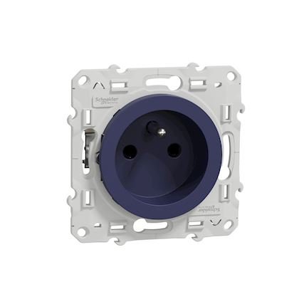 Photo Odace - prise de courant - 2P+T - franaise - bleu cobalt - fixation par vis - Raccordement : 1 x 1.5  2 x 2 -5 mm souple | 1 x 1.5  2 x 4 mm rigide / multibrin - bornes automatiques - 16 A - 250VCA 50 Hz - NF - IK04 - IP21D | Ref : S550049