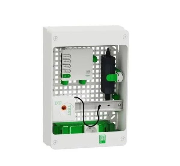 Photo Resi9 Coffret VDI 13M2R - Switch  5ports PoE - 2 prises - grade 3TV 6xRJ45 cat6a | Ref : R9H13402VDIXS