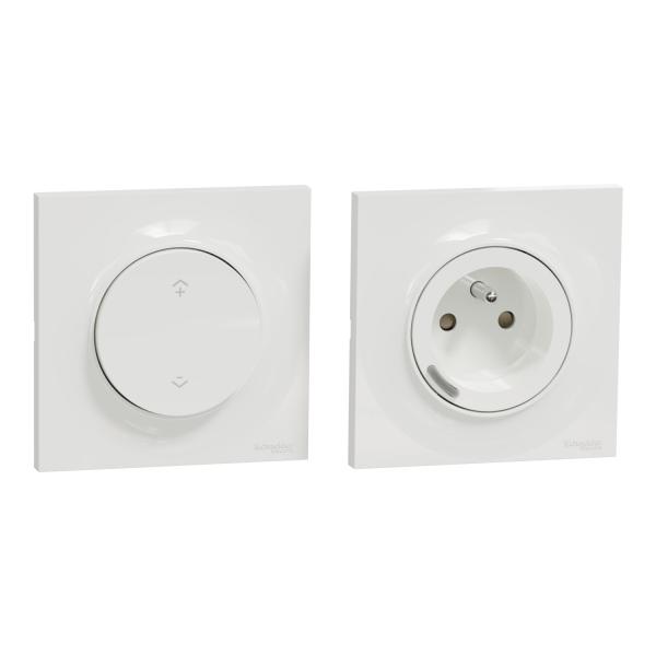 Photo Wiser Odace - Kit commande sans fils et prise connect�e zigbee 3.0 - 1P+T - H85mmxL85mmxP44mm - IP20 - signalisation locale - DEL (vert/rouge/orange) - profondeur d\'encastrement : 31.55 mm | Ref : S520559K