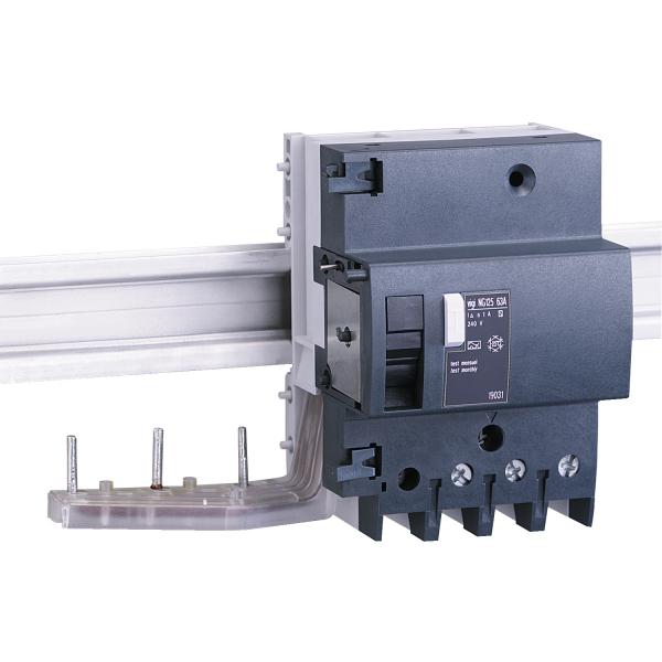 Vignette 2 produit NG125 Vigi NG125 - bloc diffrentiel - 63A - 3P - 230..415V - 300mA | Ref : 19003