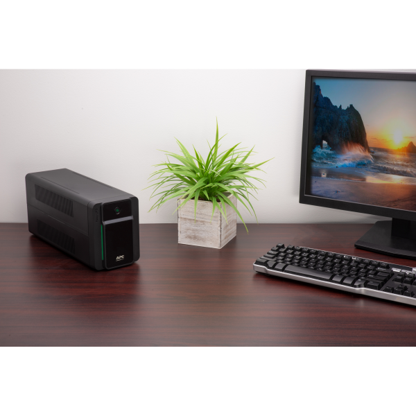 Vignette 2 produit Back UPS BX - Onduleur line-interactive - Alimentation lectrique sans interruption - Protection des quipements lectroniques - Batterie plomb scelle de 7Ah - 230V - Puissance nominale 700VA/360W - 273 joules - Prises Schuko | Ref : BVX700LI-GR