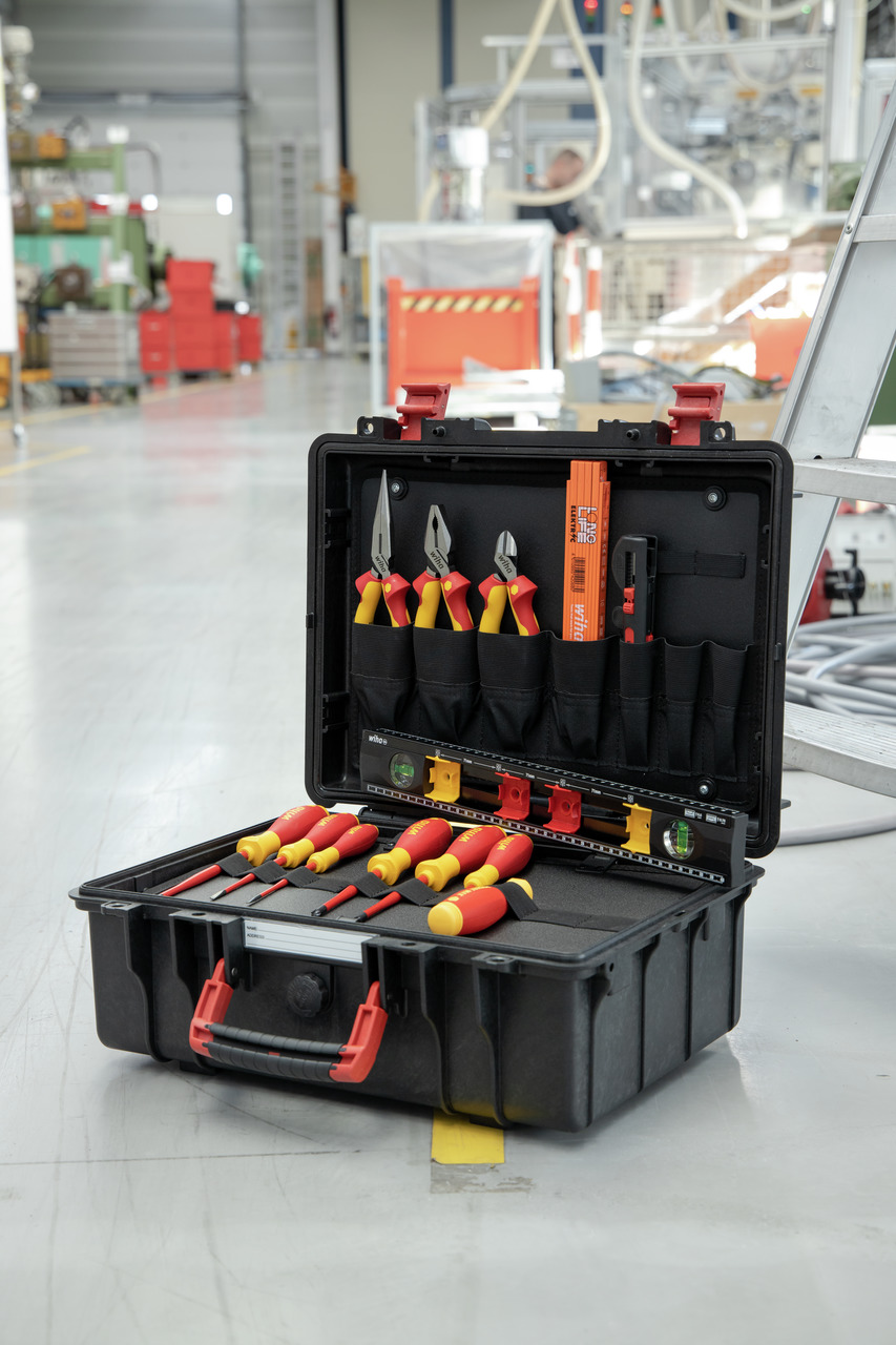 Vignette 2 produit Caisse d'outils pour lectricien - 18 pcs | Ref : 45530
