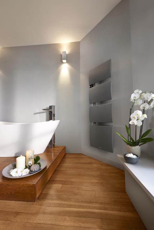 Vignette 3 produit Ref : 492613 | Sche-serviettes Symphonik mt  gauche 1750W gris roche  / alu bross