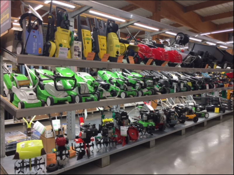 Eclairage magasin motoculture  ( Yesss La Fert Bernard ) - Photo 1
